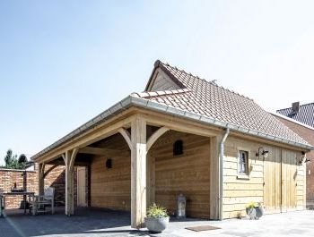 Houten bijgebouwen poolhouse seniorenwoning